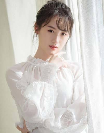 白澍袁冰妍最新爆料圖片,甜蜜互動引粉絲熱議