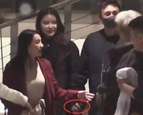 明星牽手爆料最新視頻播放,甜蜜瞬間引網友熱議